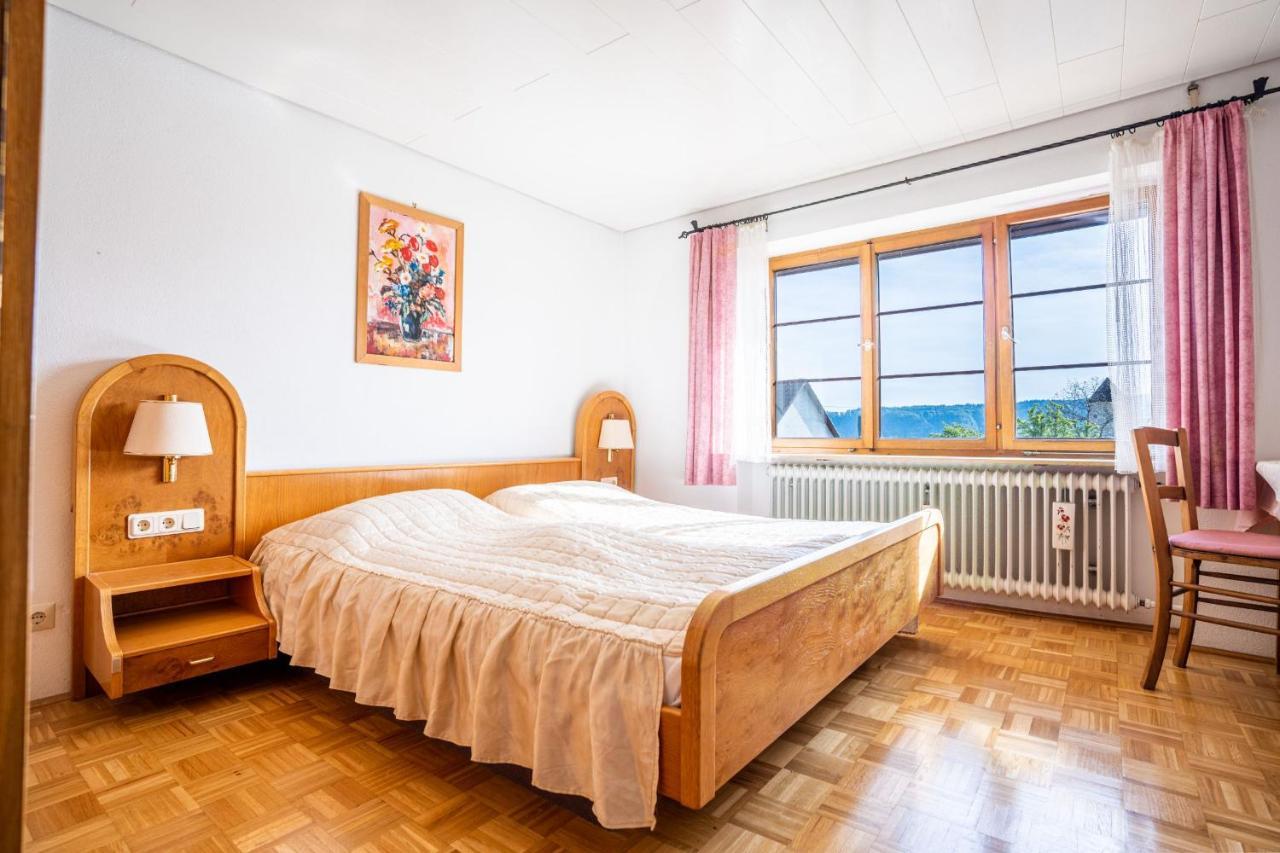 Zum Torkelhaus Hotel Зиплинген Екстериор снимка