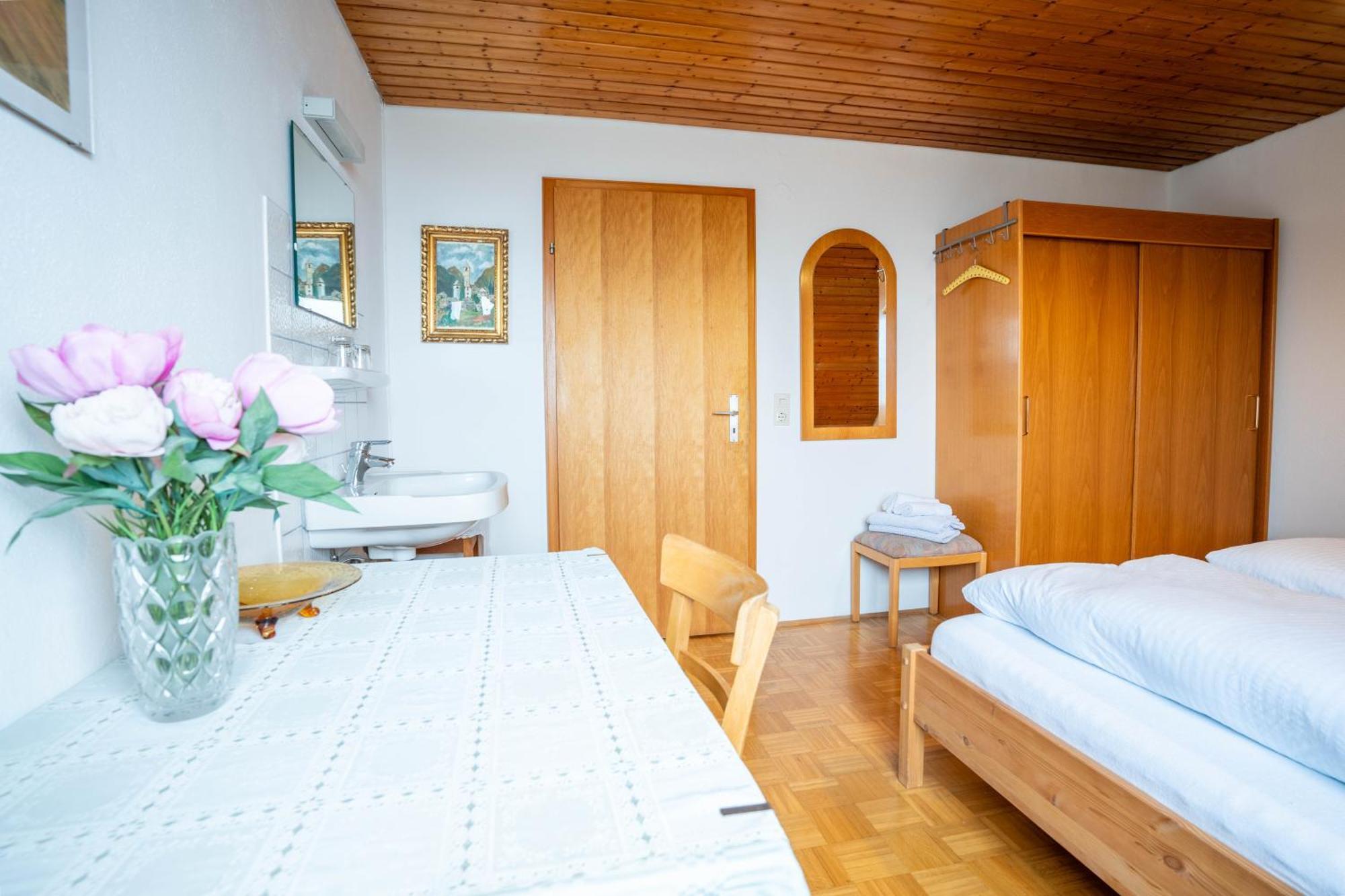 Zum Torkelhaus Hotel Зиплинген Екстериор снимка